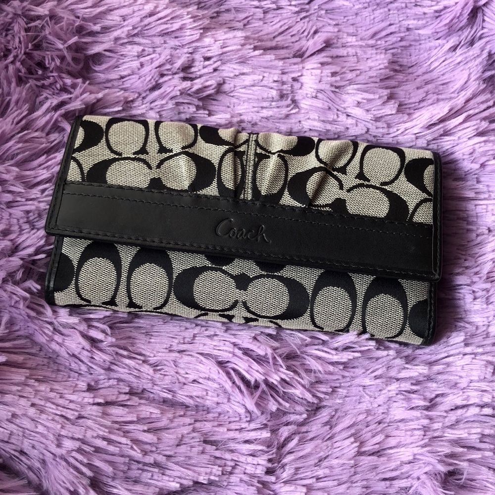 Coach cloth wallet (SOLD)